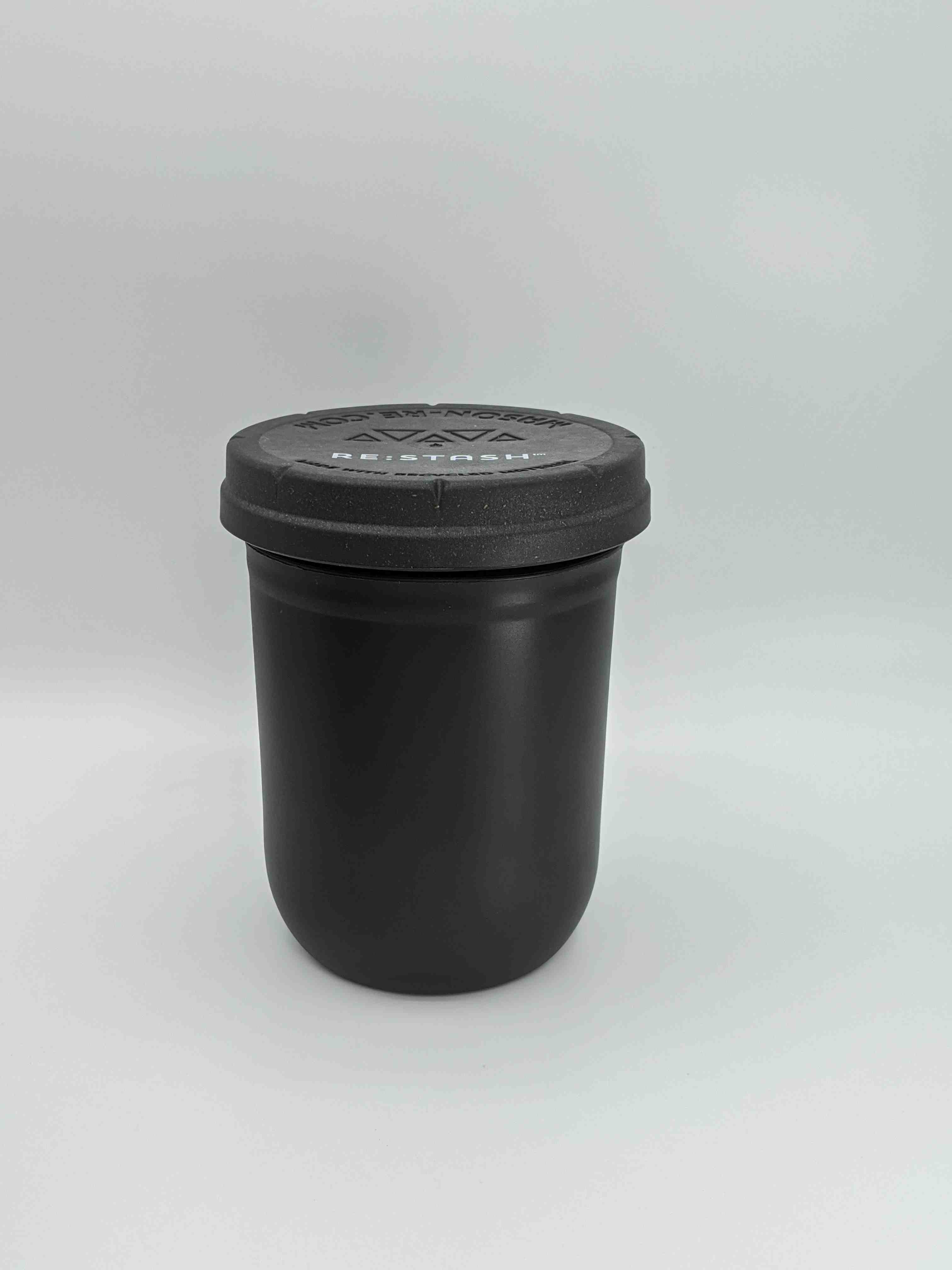 STASH KOOZIE 8oz Glasbehälter mit bruchsicherer Silikonhülle