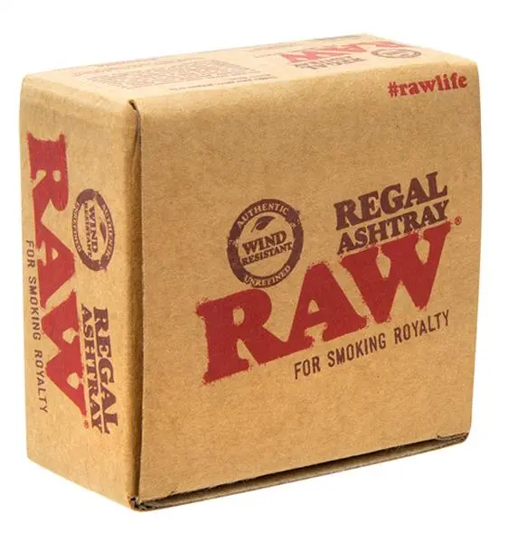 edler Metallaschenbecher von RAW Details 2