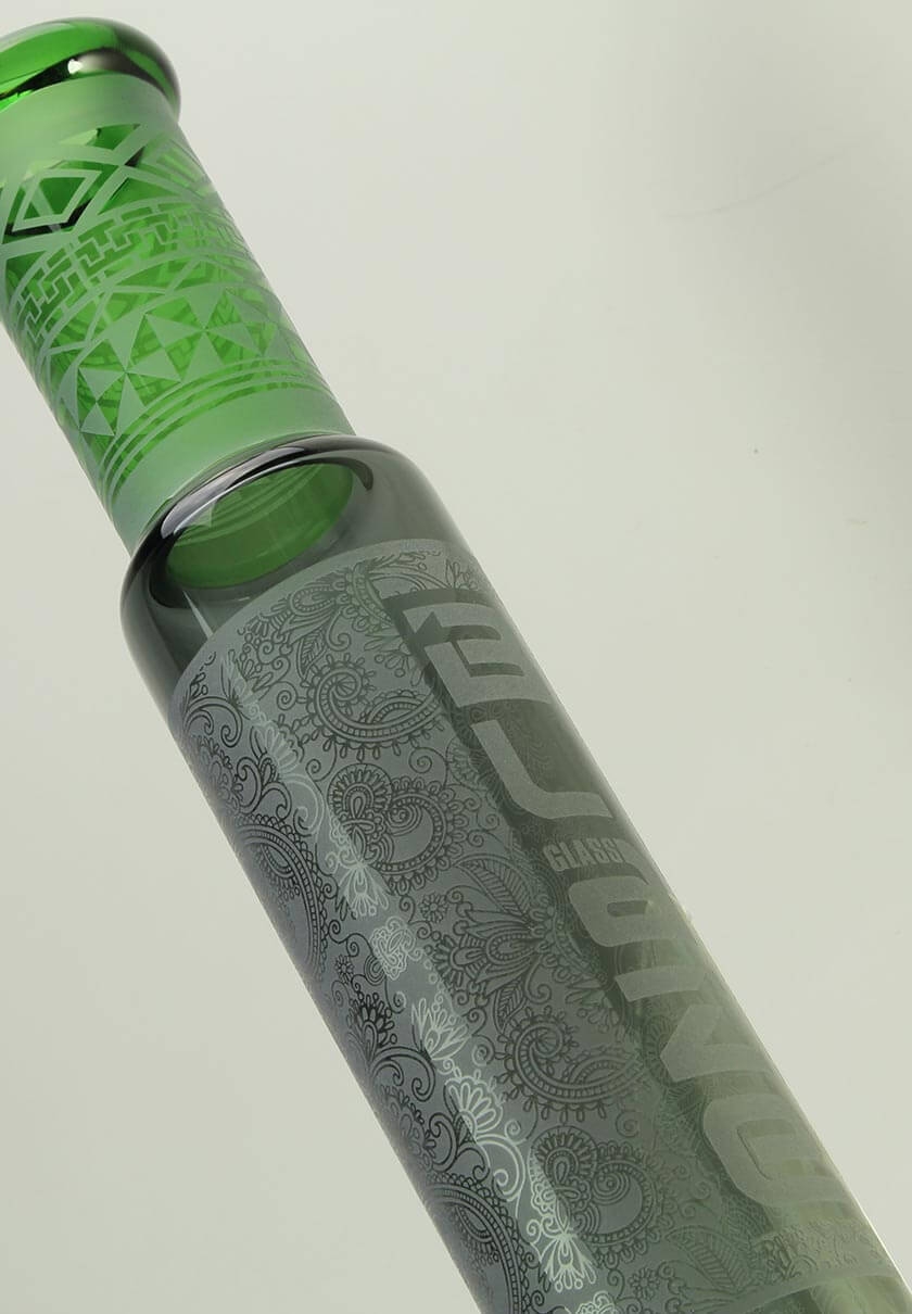 Blaze Glasbong grau grün Detail