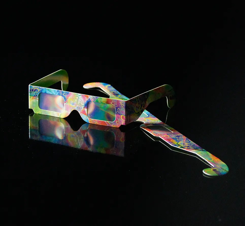 LSD-Brille mit dem Spektraleffekt